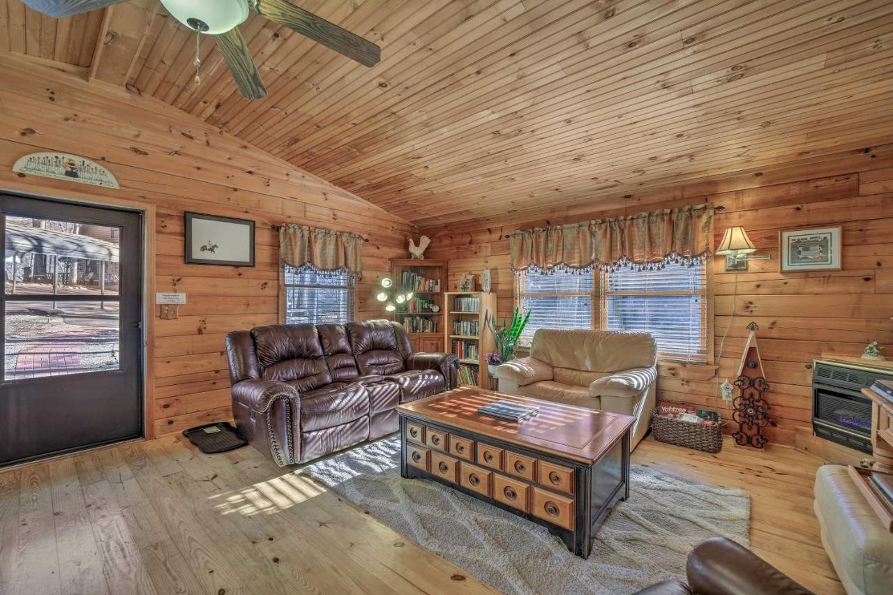 Franklin Cabin With Porch Near Hiking And Waterfalls! 외부 사진