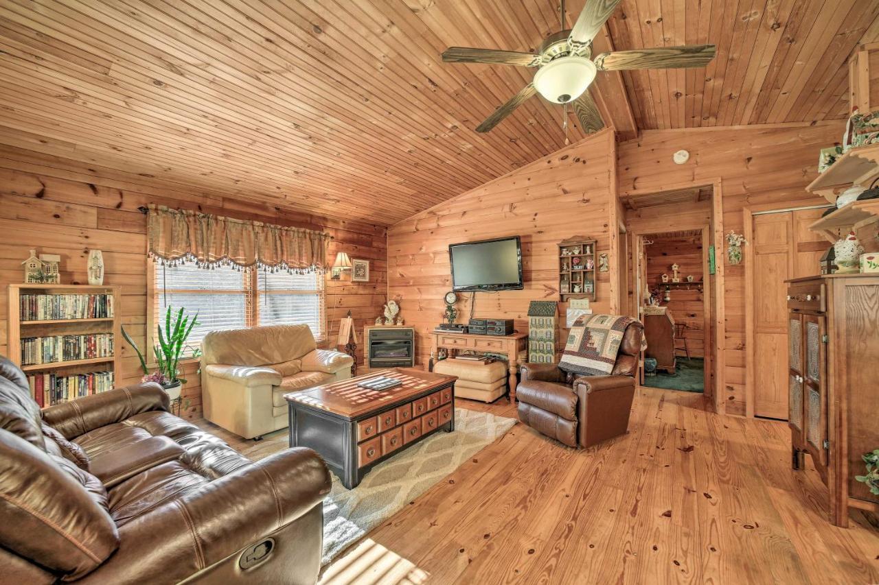 Franklin Cabin With Porch Near Hiking And Waterfalls! 외부 사진